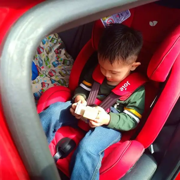Top 5 Lý Do Ba Mẹ Nên Mua Ghế Ô Tô Cho Bé Sơ Sinh