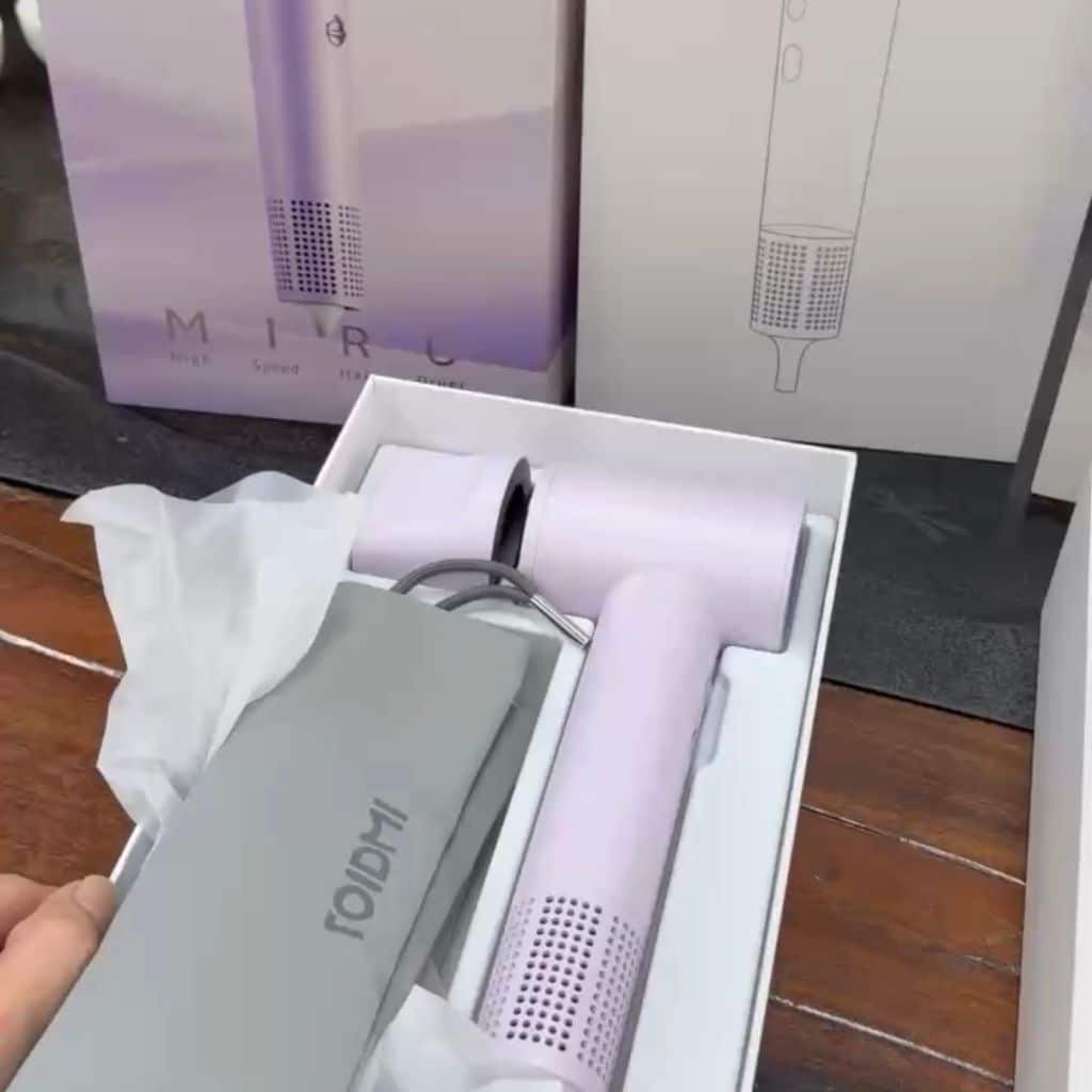 Máy Sấy Tóc ROIDMI MIRO Pro - 20 Triệu Ion Âm, Giảm Khô Xơ Rối, Siêu Nhẹ, Điều Khiển Nhiệt Thông 12 Máy Sấy Tóc ROIDMI MIRO Pro - 20 Triệu Ion Âm, Giảm Khô Xơ Rối, Siêu Nhẹ, Điều Khiển Nhiệt Thông
