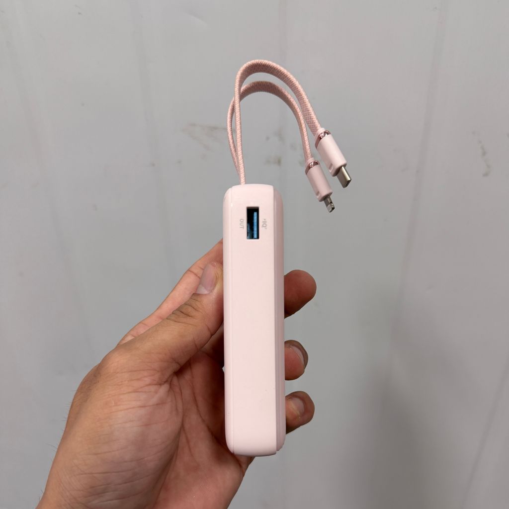 Pin dự phòng 10.000mAh hợp 2 cáp 1L 1C sạc nhanh 30w tích - ko hộp, chưa in logo ( nhà máy Anker ) 5 Pin dự phòng 10.000mAh hợp 2 cáp 1L 1C sạc nhanh 30w tích - ko hộp, chưa in logo ( nhà máy Anker )