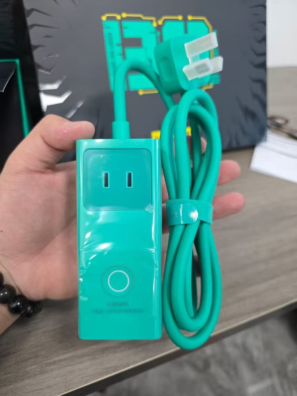 Bộ quà tặng Baseus Limited Edition gồm Pin dự phòng + sạc 30W + tai nghe + ổ điện 13 Bộ quà tặng Baseus Limited Edition gồm Pin dự phòng + sạc 30W + tai nghe + ổ điện