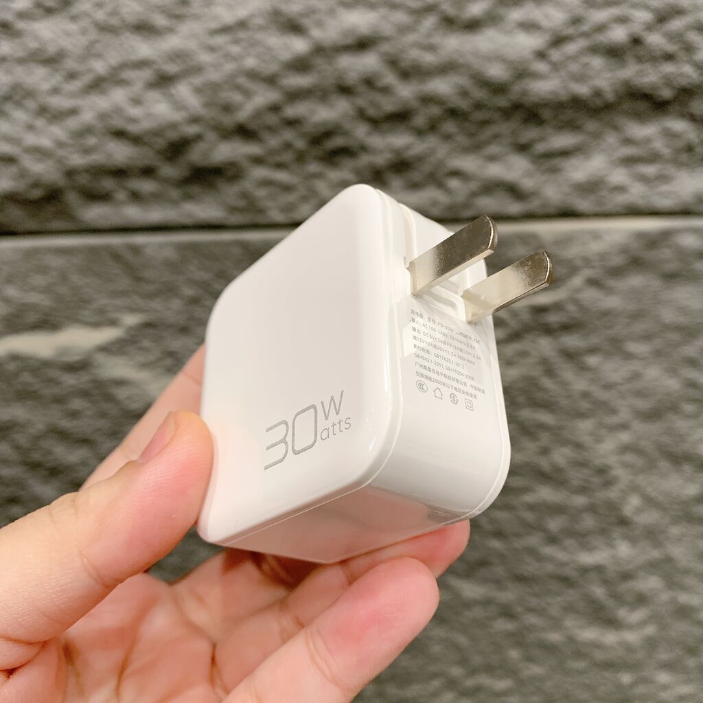 Củ Sạc nhanh 30W JSAUX cổng Type-C , chân gập dẹt 2 Củ Sạc nhanh 30W JSAUX cổng Type-C , chân gập dẹt
