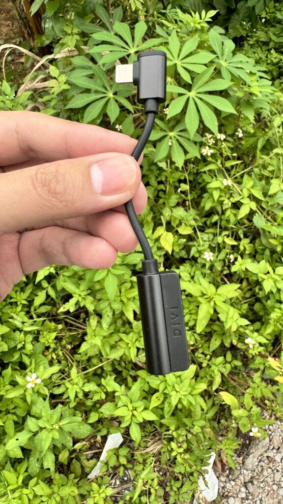 Jack chia cổng Lightning Phone ra 2 cổng Lightning hãng DIVI iKey - vừa sạc vừa nghe nhạc 3 Jack chia cổng Lightning Phone ra 2 cổng Lightning hãng DIVI iKey - vừa sạc vừa nghe nhạc